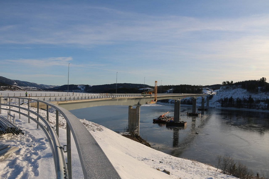挪威贝桥3.jpg